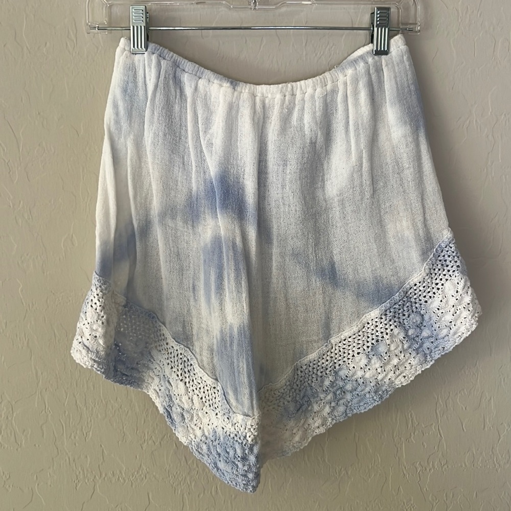 Jens pirate booty top. Size XS/small. Lightly worn.